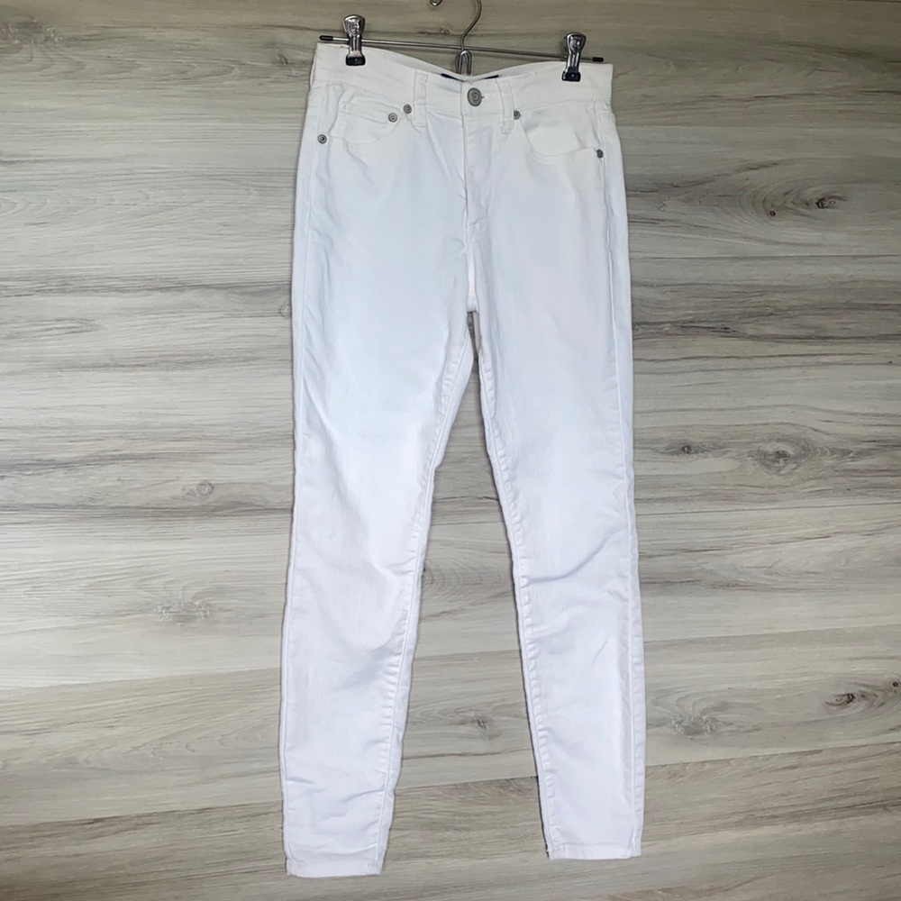 EUC- Aeropostale High Waisted Jegging, White
